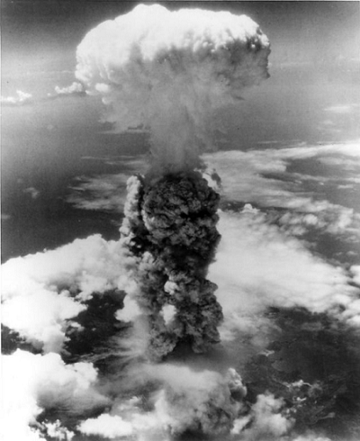 일본 히로시마현, 원자폭탄(리틀보이) 폭발후 생성된 버섯구름 [사진/국방홍보원]
