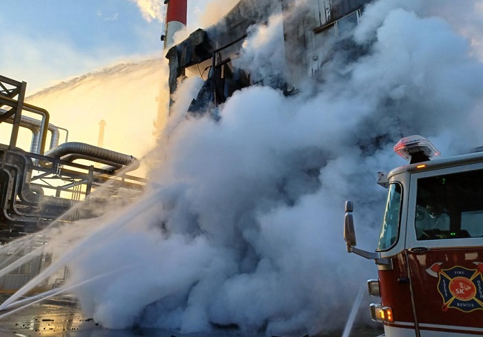 한국전기안전공사가 지난 2년간 발생한 4건의 ESS 화재 사고의 원인을 배터리 내부이상으로 결론했다. 사진은 올 1월 울산에서 발생한 ESS 화재 사고 현장. (사진/뉴시스)